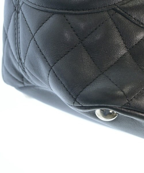 CHANEL กระเป๋าถือขนาดใหญ่