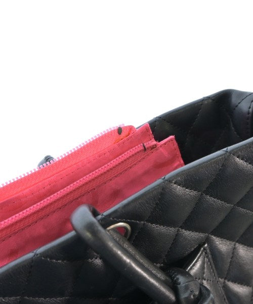 CHANEL กระเป๋าถือขนาดใหญ่