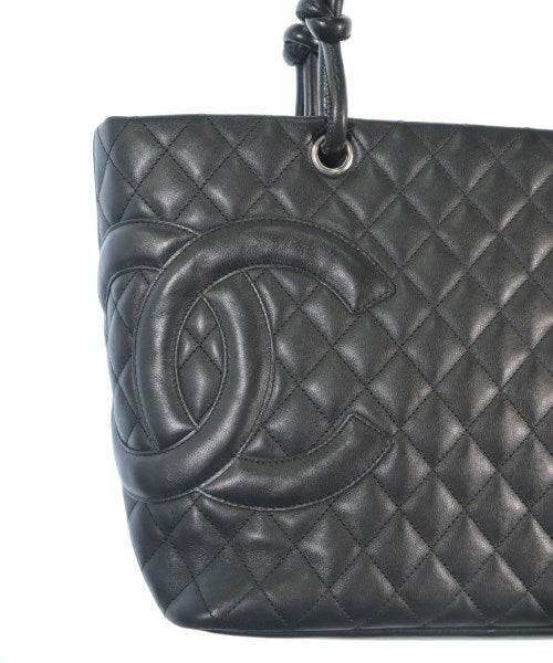 CHANEL กระเป๋าถือขนาดใหญ่