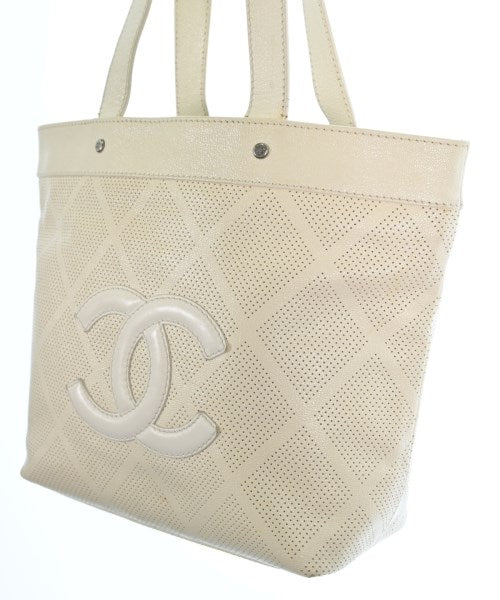 CHANEL กระเป๋าถือขนาดใหญ่