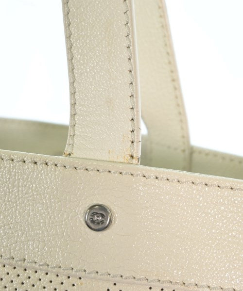 CHANEL กระเป๋าถือขนาดใหญ่