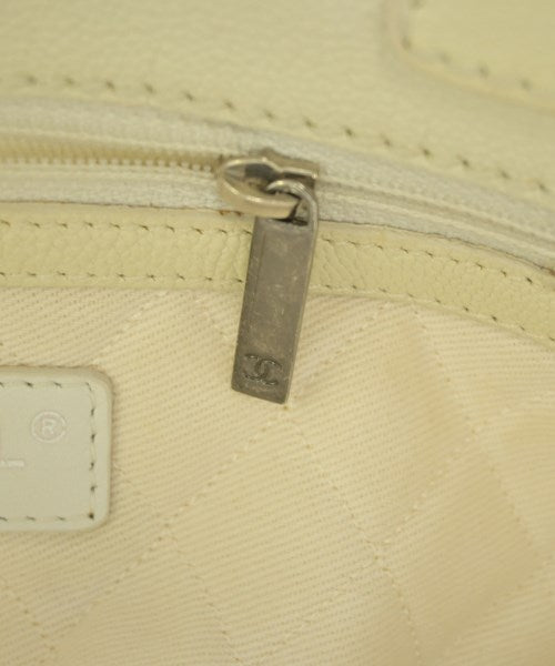 CHANEL กระเป๋าถือขนาดใหญ่