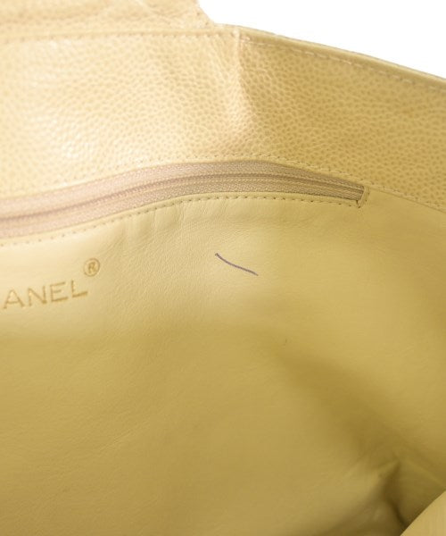 CHANEL กระเป๋าถือ