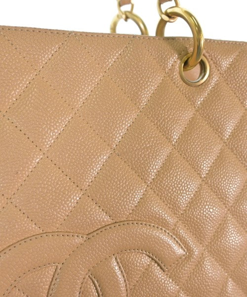 CHANEL กระเป๋าถือขนาดใหญ่