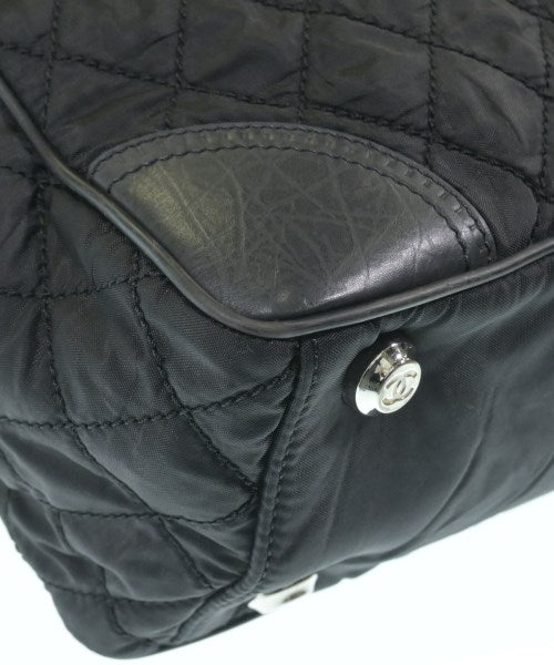 CHANEL กระเป๋าถือขนาดใหญ่