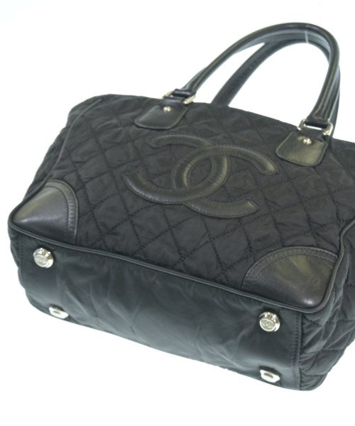 CHANEL กระเป๋าถือขนาดใหญ่