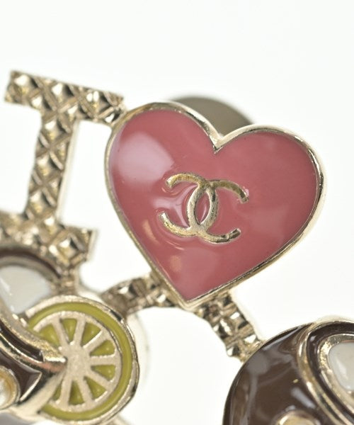 CHANEL เข็มกลัด/ดอกไม้ติดเสื้อ
