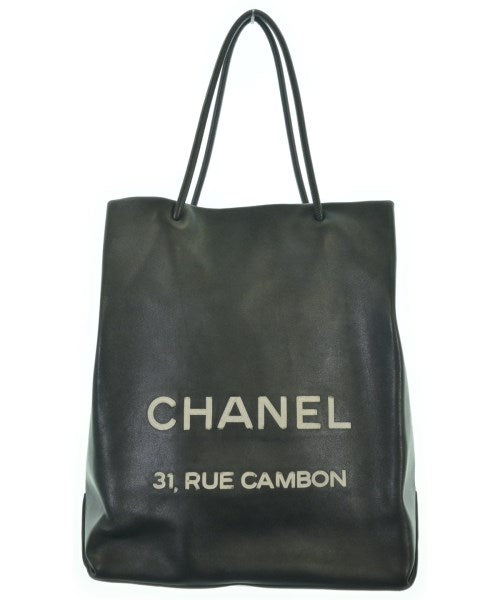 CHANEL กระเป๋าถือขนาดใหญ่