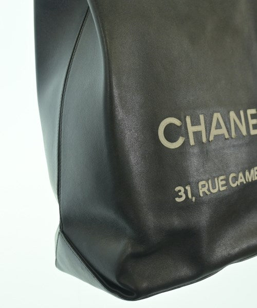 CHANEL กระเป๋าถือขนาดใหญ่