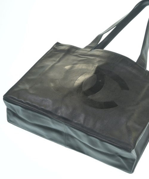 CHANEL กระเป๋าถือขนาดใหญ่