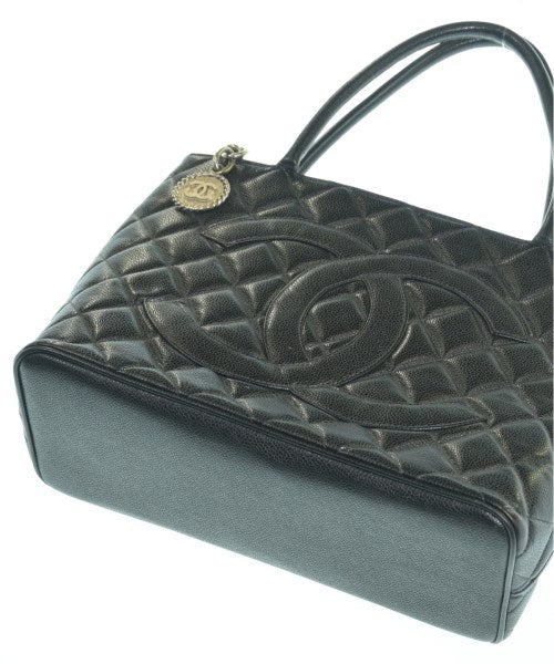 CHANEL กระเป๋าถือขนาดใหญ่