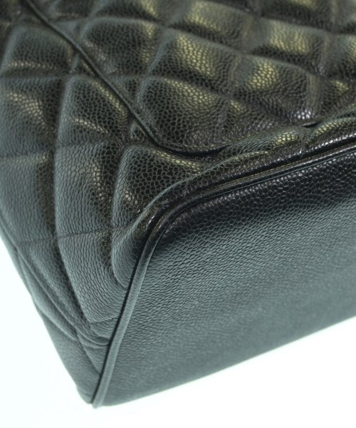 CHANEL กระเป๋าถือขนาดใหญ่