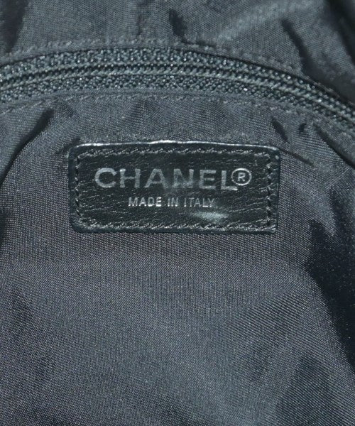 CHANEL กระเป๋าใส่อุปกรณ์ขนาดใหญ่