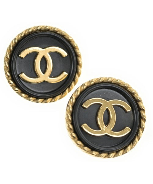 CHANEL เจาะ