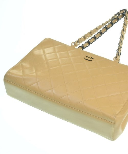 CHANEL กระเป๋าสะพาย