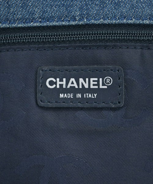 CHANEL กระเป๋าถือขนาดใหญ่