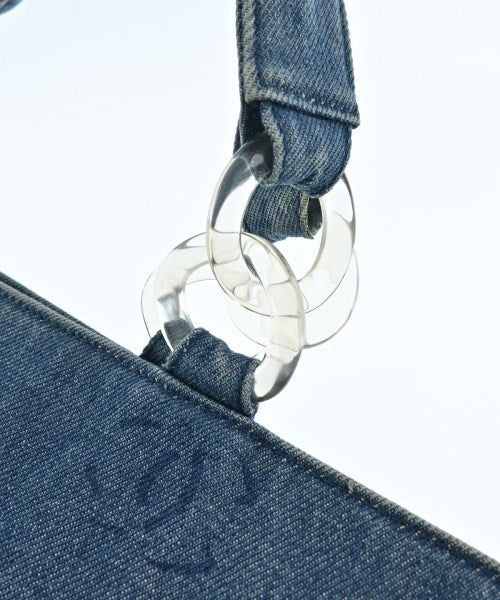 CHANEL กระเป๋าถือขนาดใหญ่