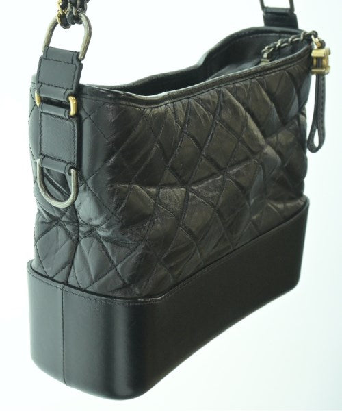 CHANEL กระเป๋าสะพาย