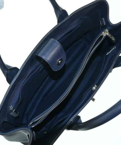 CHANEL กระเป๋าถือขนาดใหญ่