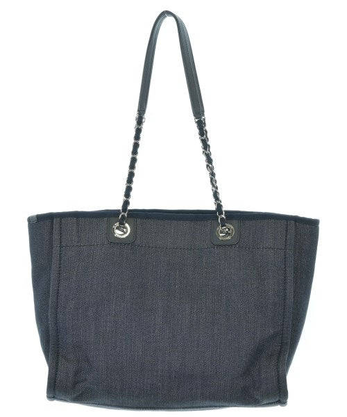 CHANEL กระเป๋าถือขนาดใหญ่