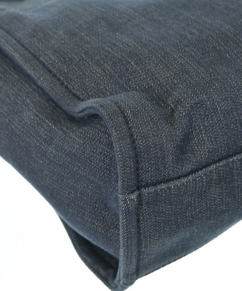 CHANEL กระเป๋าถือขนาดใหญ่