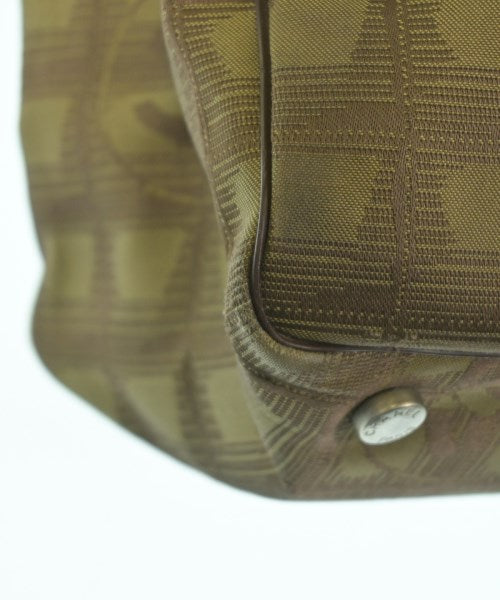 CHANEL กระเป๋าถือขนาดใหญ่