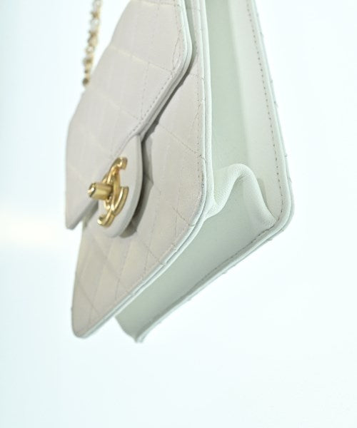 CHANEL กระเป๋าสะพาย