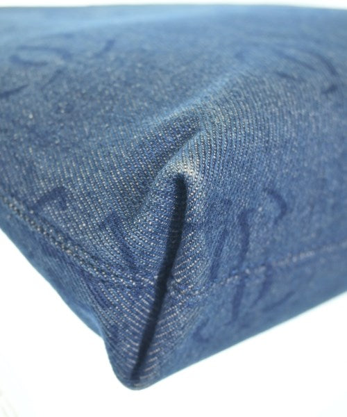 CHANEL คลัตช์