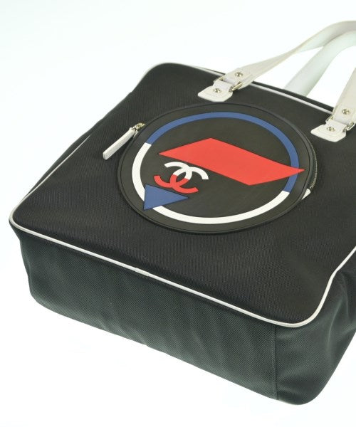 CHANEL กระเป๋าถือ