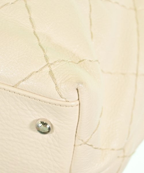 CHANEL กระเป๋าถือขนาดใหญ่