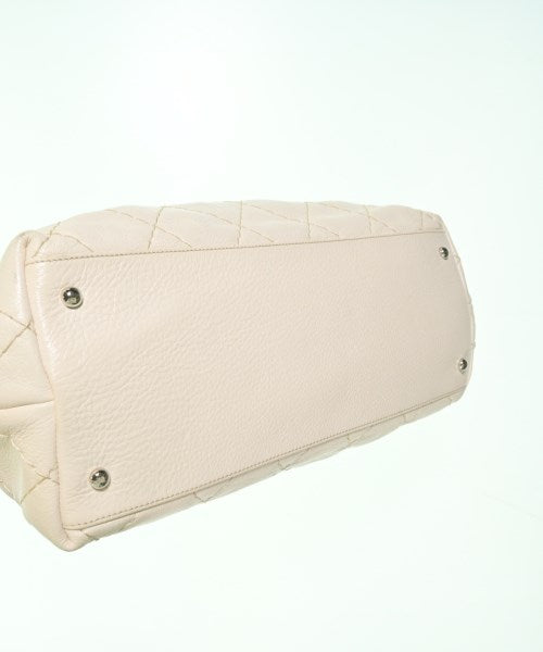 CHANEL กระเป๋าถือขนาดใหญ่