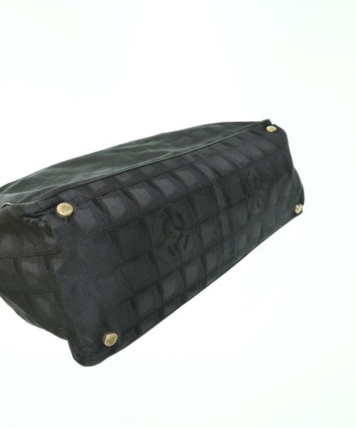 CHANEL กระเป๋าถือขนาดใหญ่