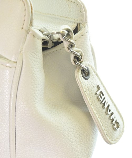 CHANEL กระเป๋าสะพาย