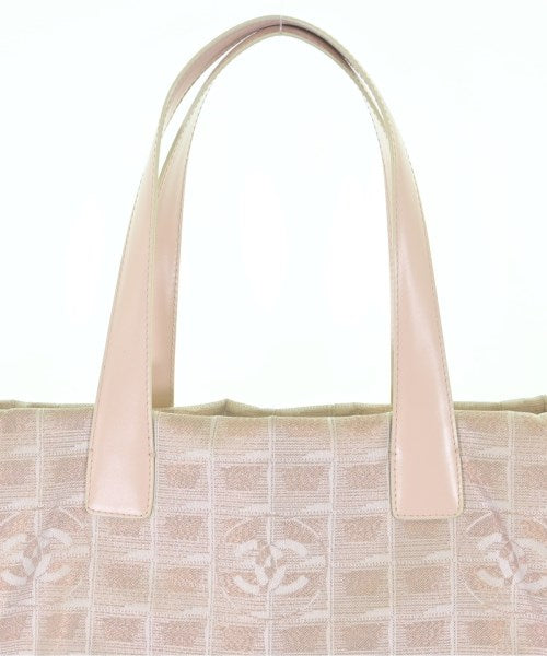 CHANEL กระเป๋าถือขนาดใหญ่