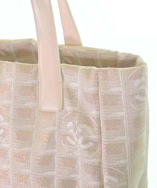 CHANEL กระเป๋าถือขนาดใหญ่