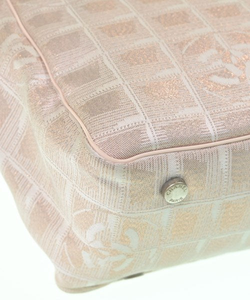 CHANEL กระเป๋าถือขนาดใหญ่