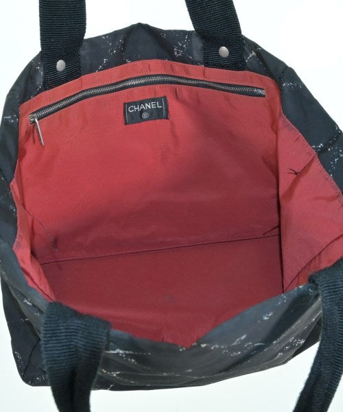 CHANEL กระเป๋าถือขนาดใหญ่