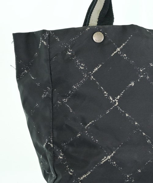 CHANEL กระเป๋าถือขนาดใหญ่