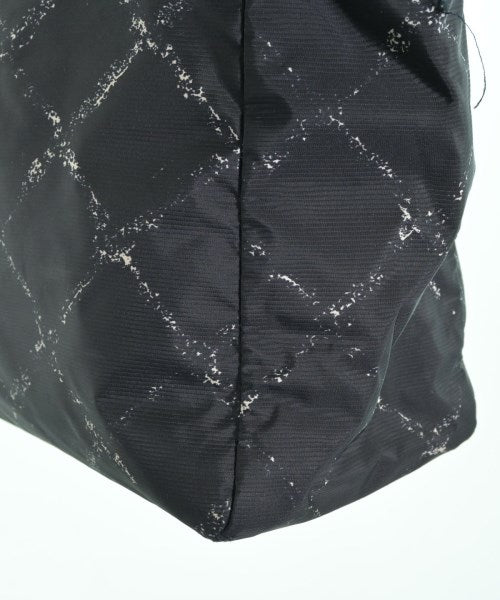 CHANEL กระเป๋าถือขนาดใหญ่