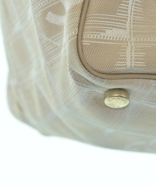 CHANEL กระเป๋าถือขนาดใหญ่