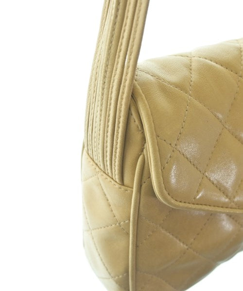CHANEL กระเป๋าสะพาย
