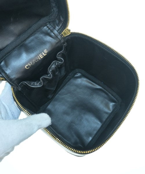 CHANEL กระเป๋าถือ