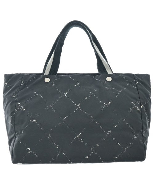 CHANEL กระเป๋าถือขนาดใหญ่