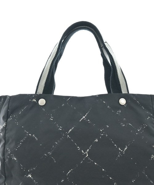 CHANEL กระเป๋าถือขนาดใหญ่