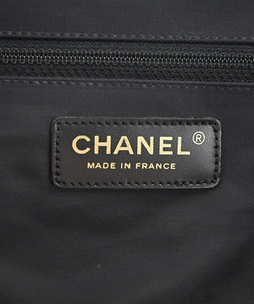 CHANEL กระเป๋าถือขนาดใหญ่