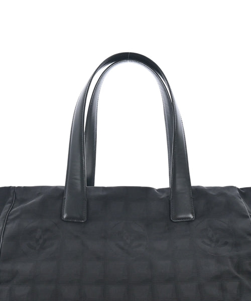 CHANEL กระเป๋าถือขนาดใหญ่