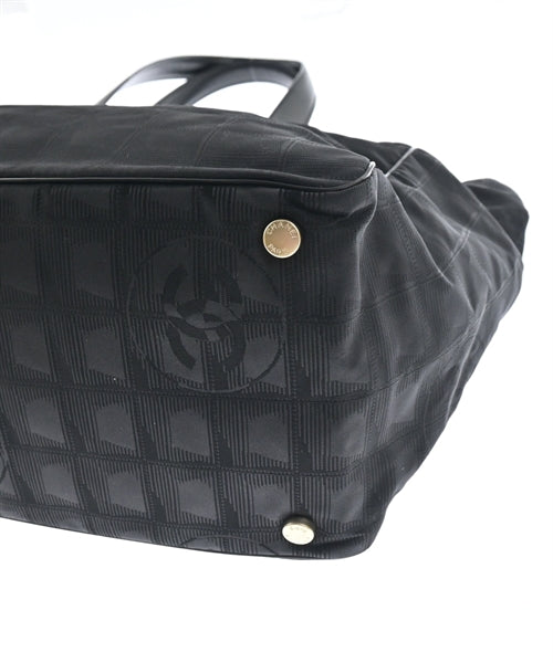 CHANEL กระเป๋าถือขนาดใหญ่