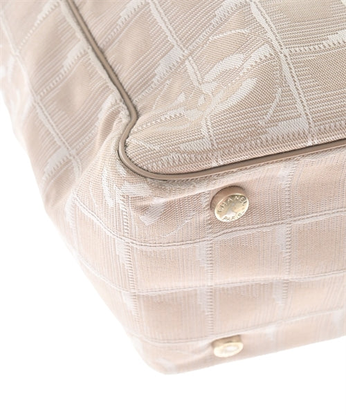 CHANEL กระเป๋าถือขนาดใหญ่