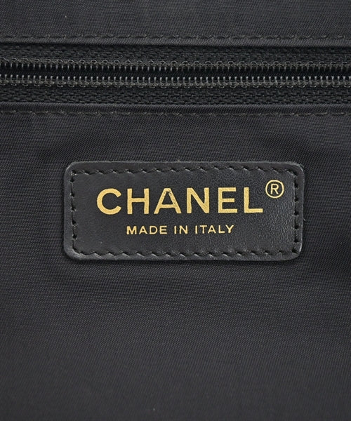 CHANEL กระเป๋าถือขนาดใหญ่