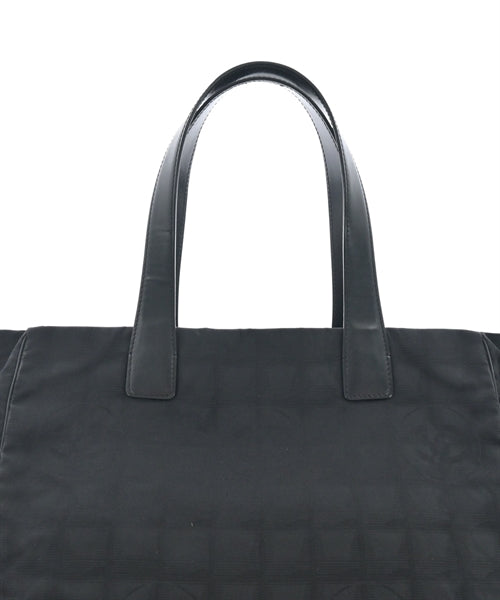 CHANEL กระเป๋าถือขนาดใหญ่